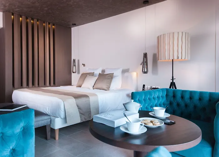 캠 앙티브 비치 호텔