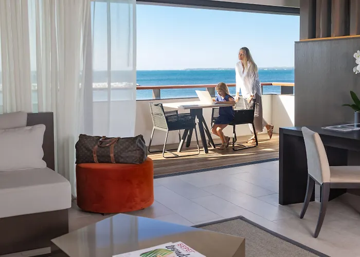 캠 앙티브 비치 호텔